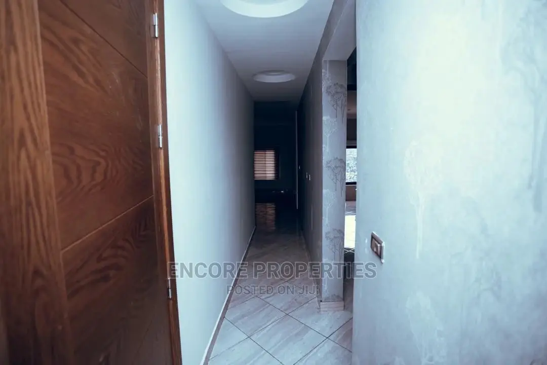 5bdrm House in Sagepropertiesgh, East Legon for sale