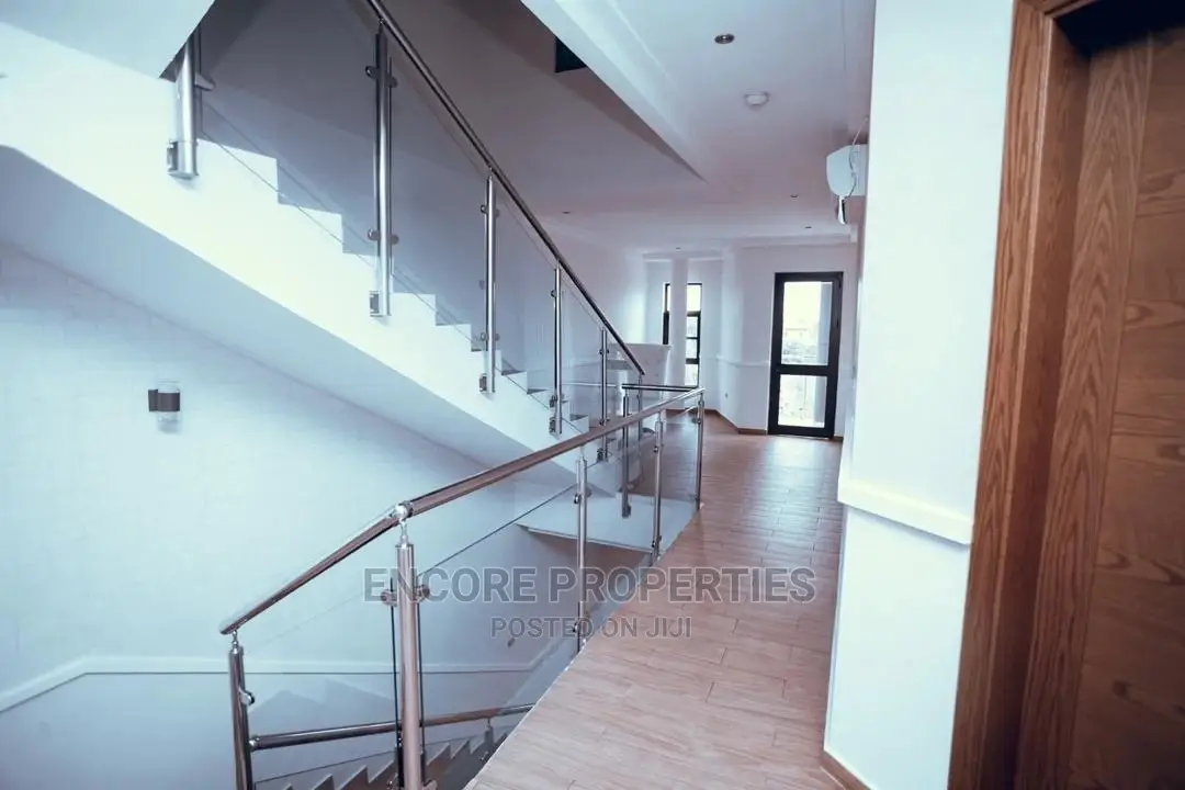 5bdrm House in Sagepropertiesgh, East Legon for sale