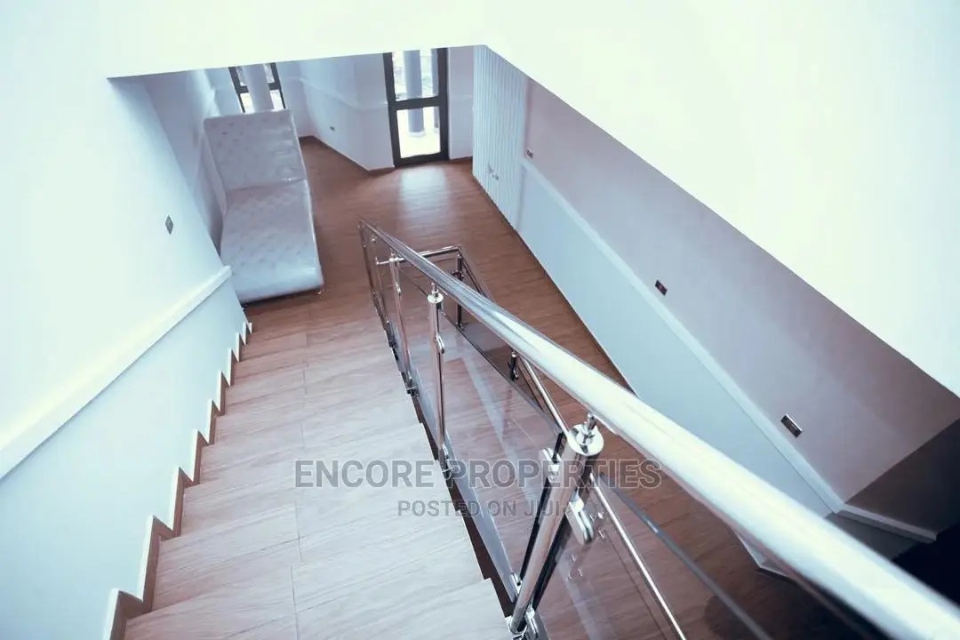 5bdrm House in Sagepropertiesgh, East Legon for sale