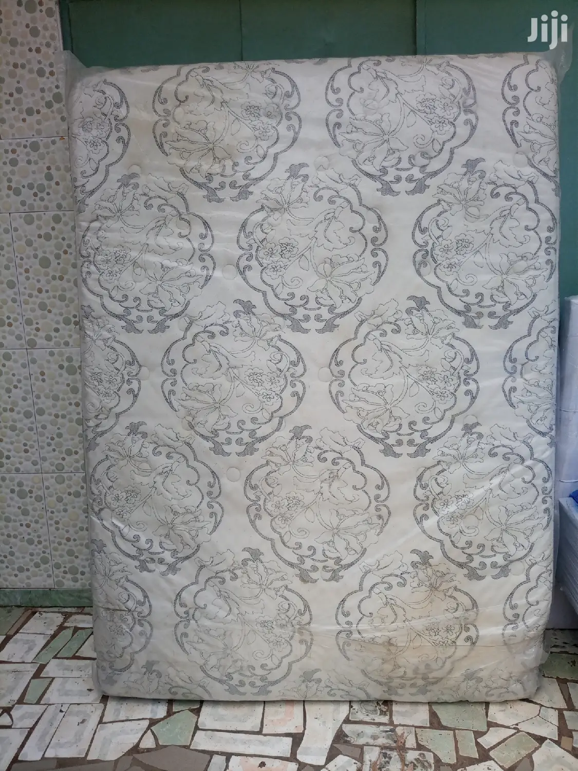 14inches Queen Size Mattress. Free Delivery