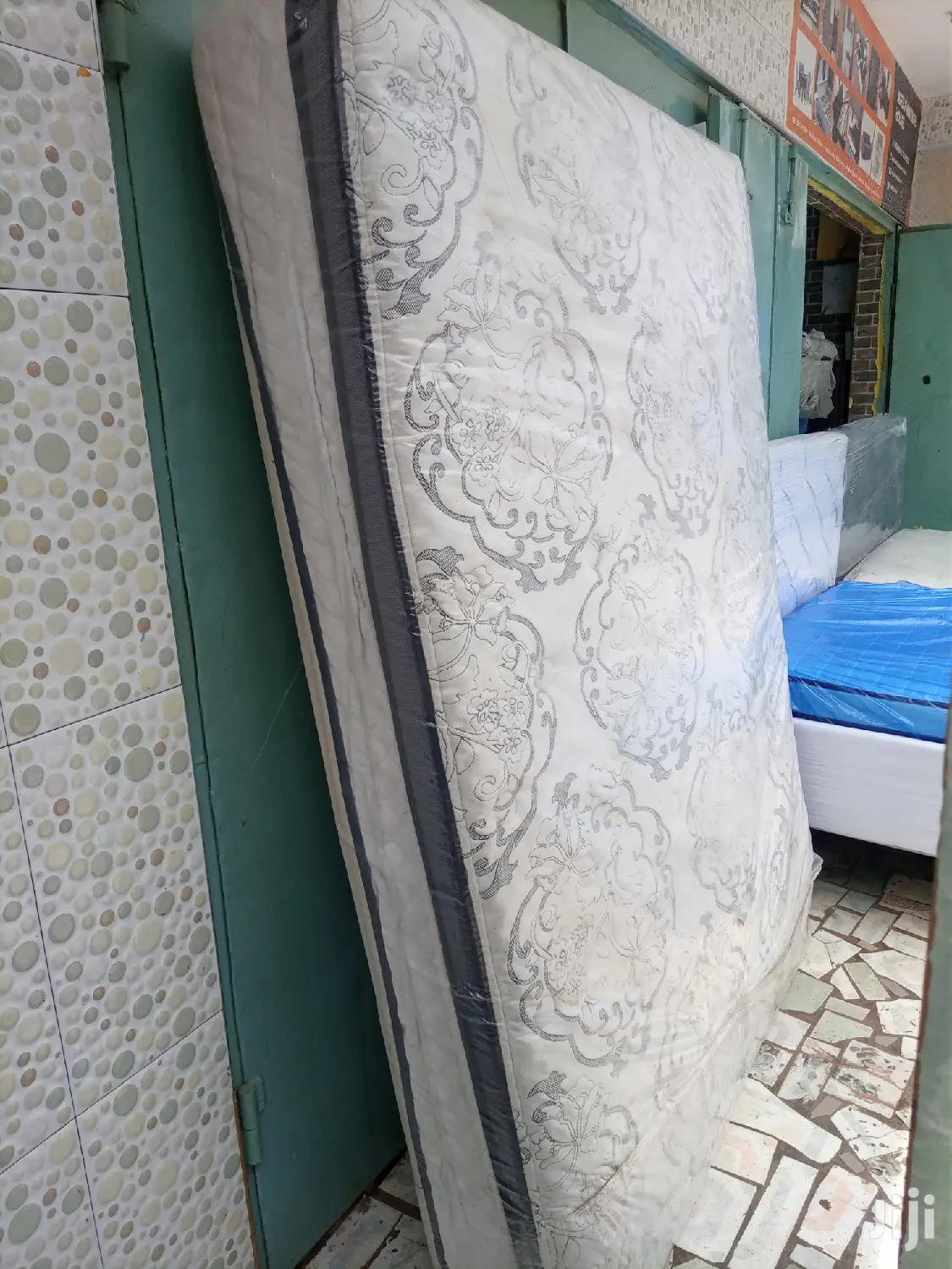 14inches Queen Size Mattress. Free Delivery