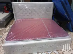 White Leather Kings Bed+Mattress