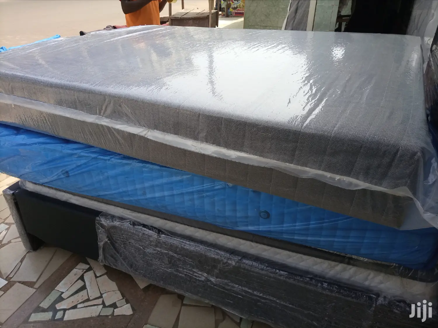 Gray Colored Queens Mattress12". Free Delivery