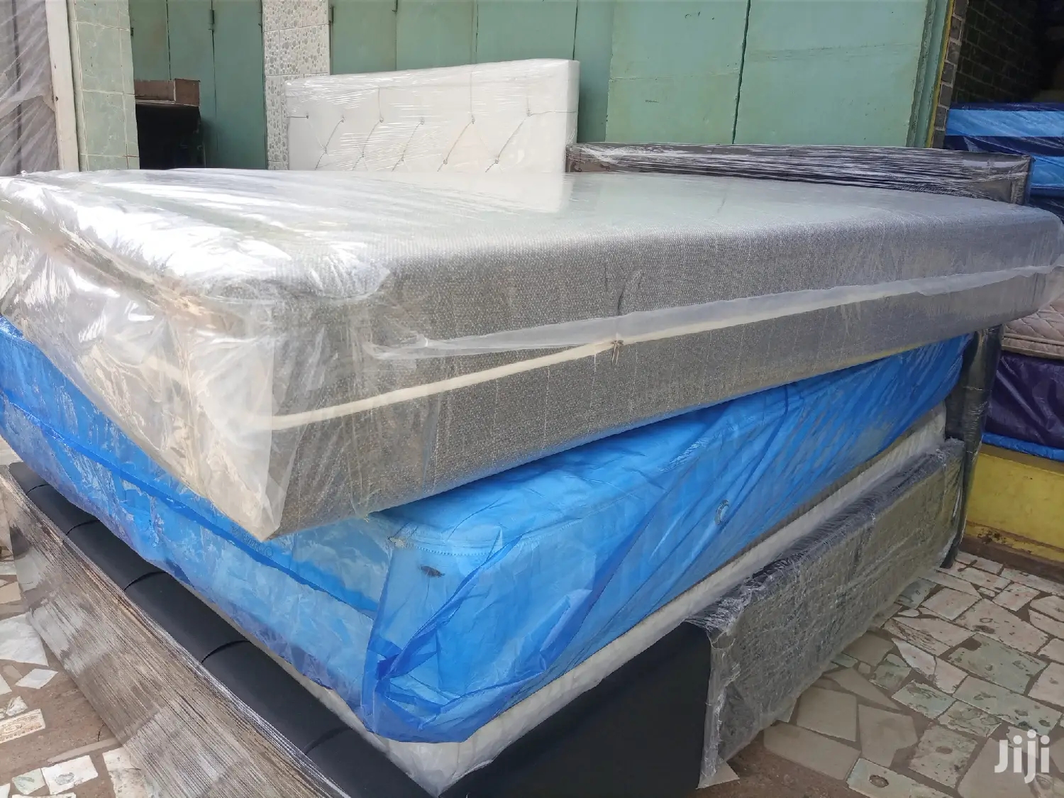 Gray Colored Queens Mattress12". Free Delivery