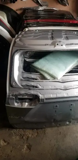 Toyota Rav 4 2018-2020 Back Boot Available