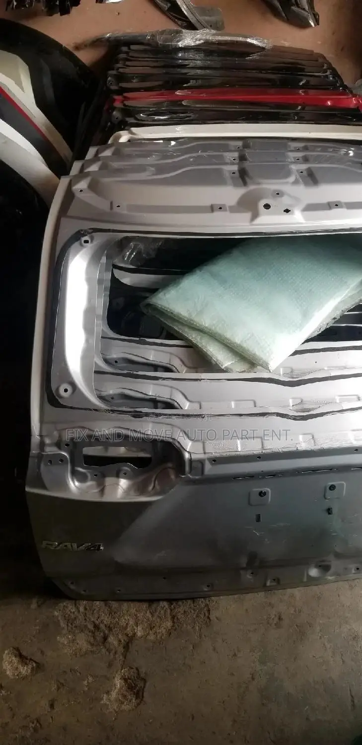 Toyota Rav 4 2018-2020 Back Boot Available
