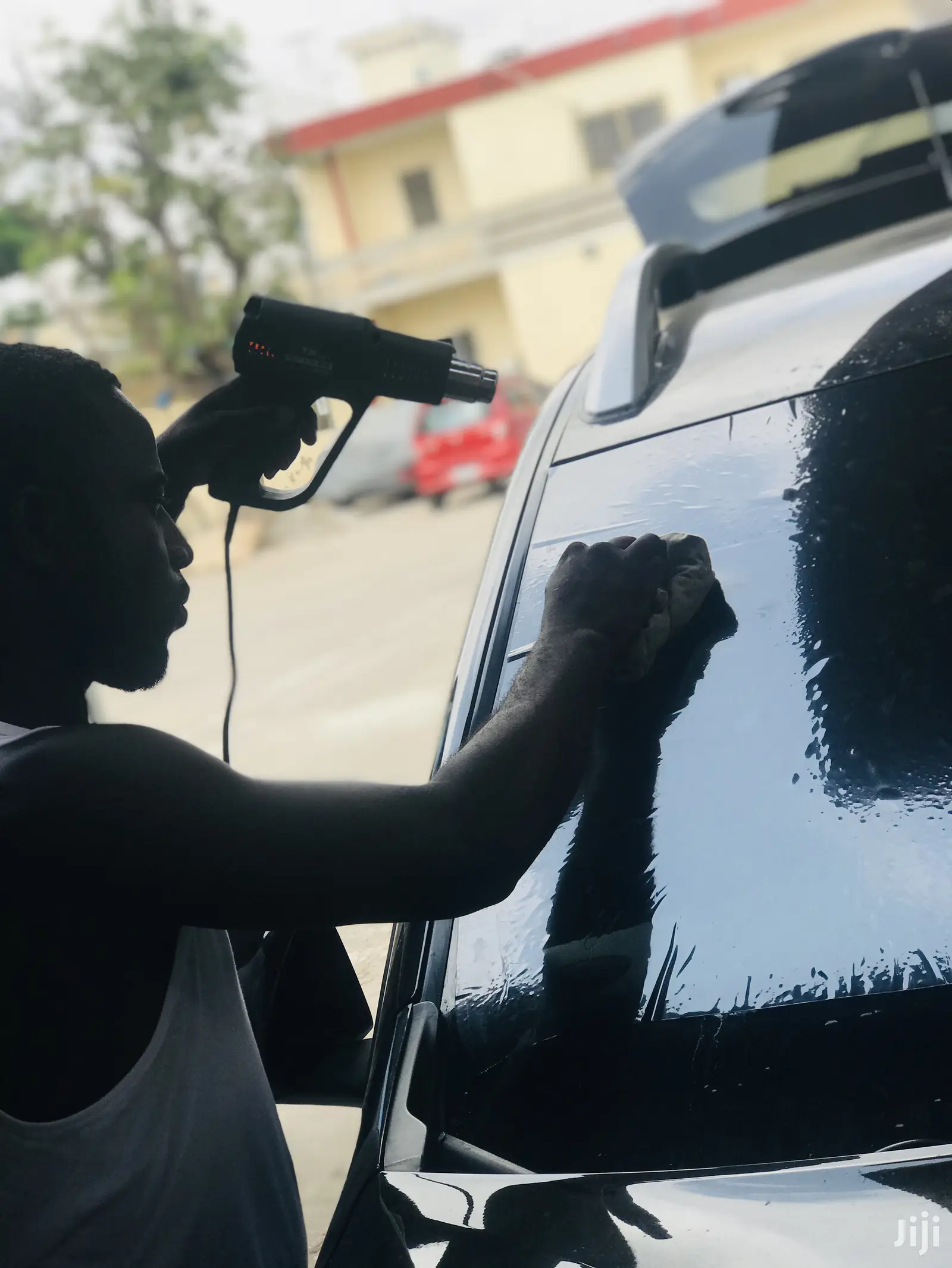 Windscreen Tinted Installation