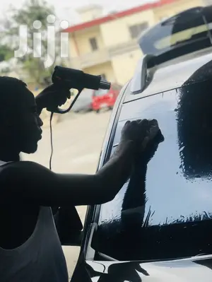 Windscreen Tinted Installation
