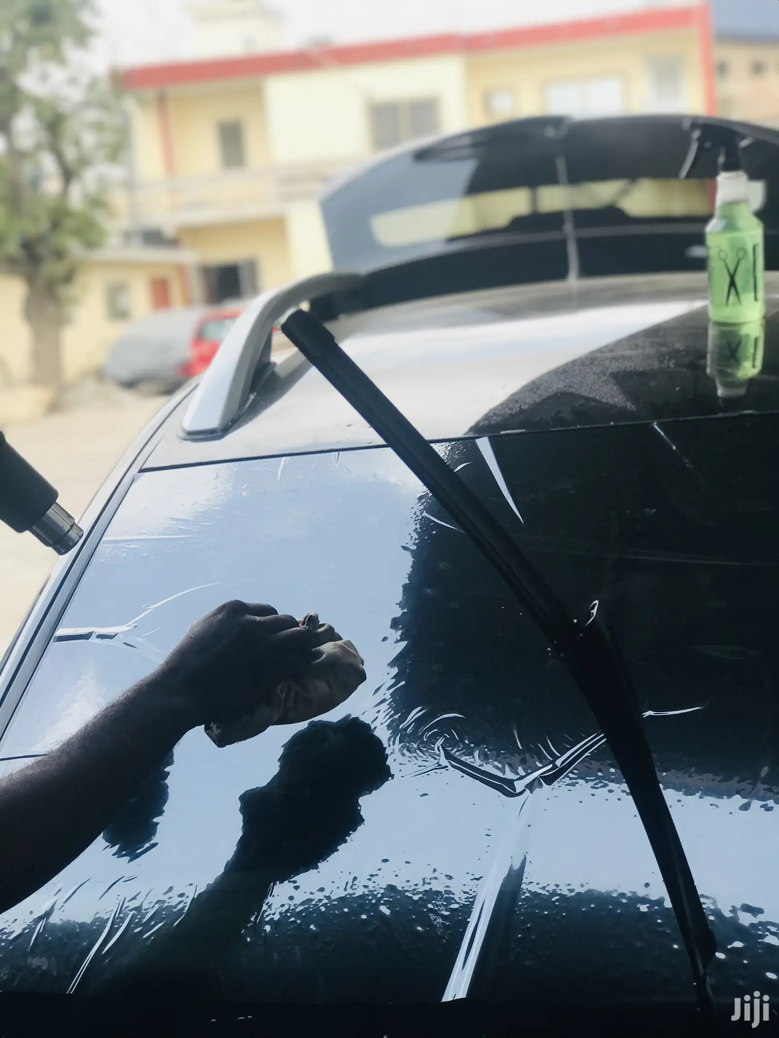 Windscreen Tinted Installation