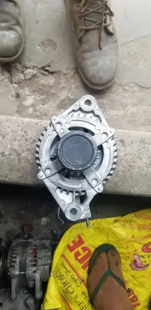 Toyota Land Cruiser Prado 2009 Alternator Available (Tested