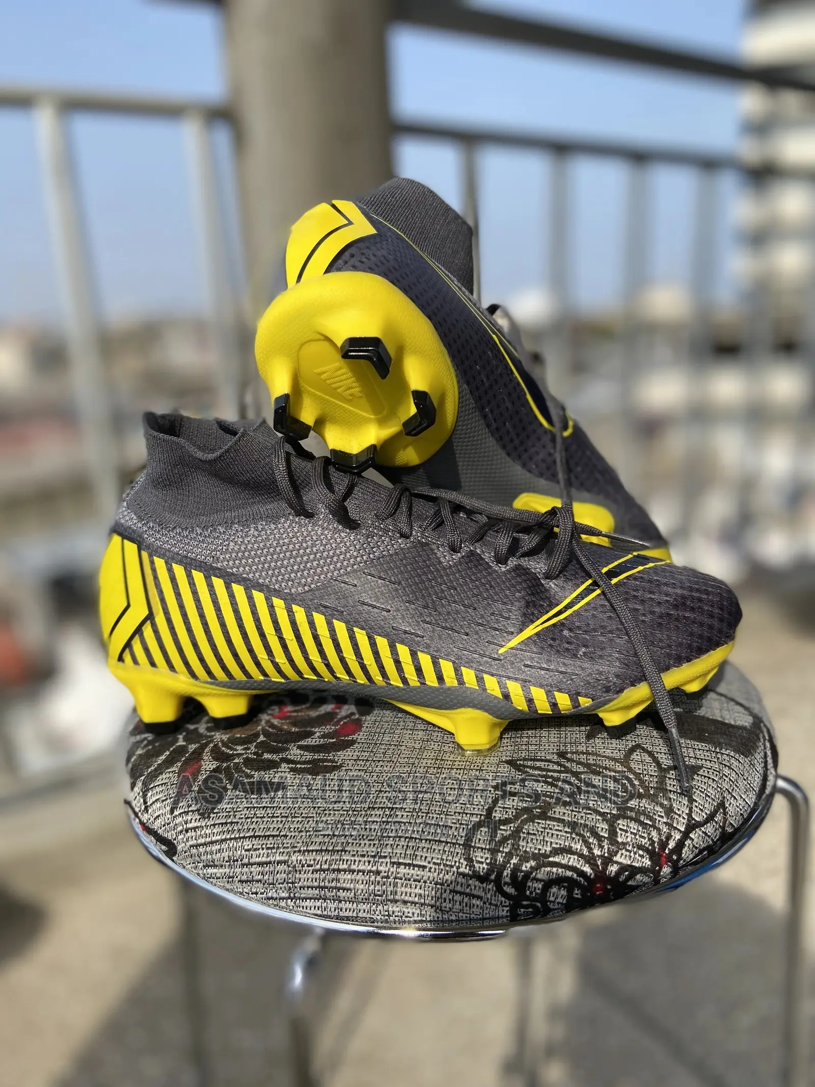 Football Boot for Boys and Girls at Cool Price