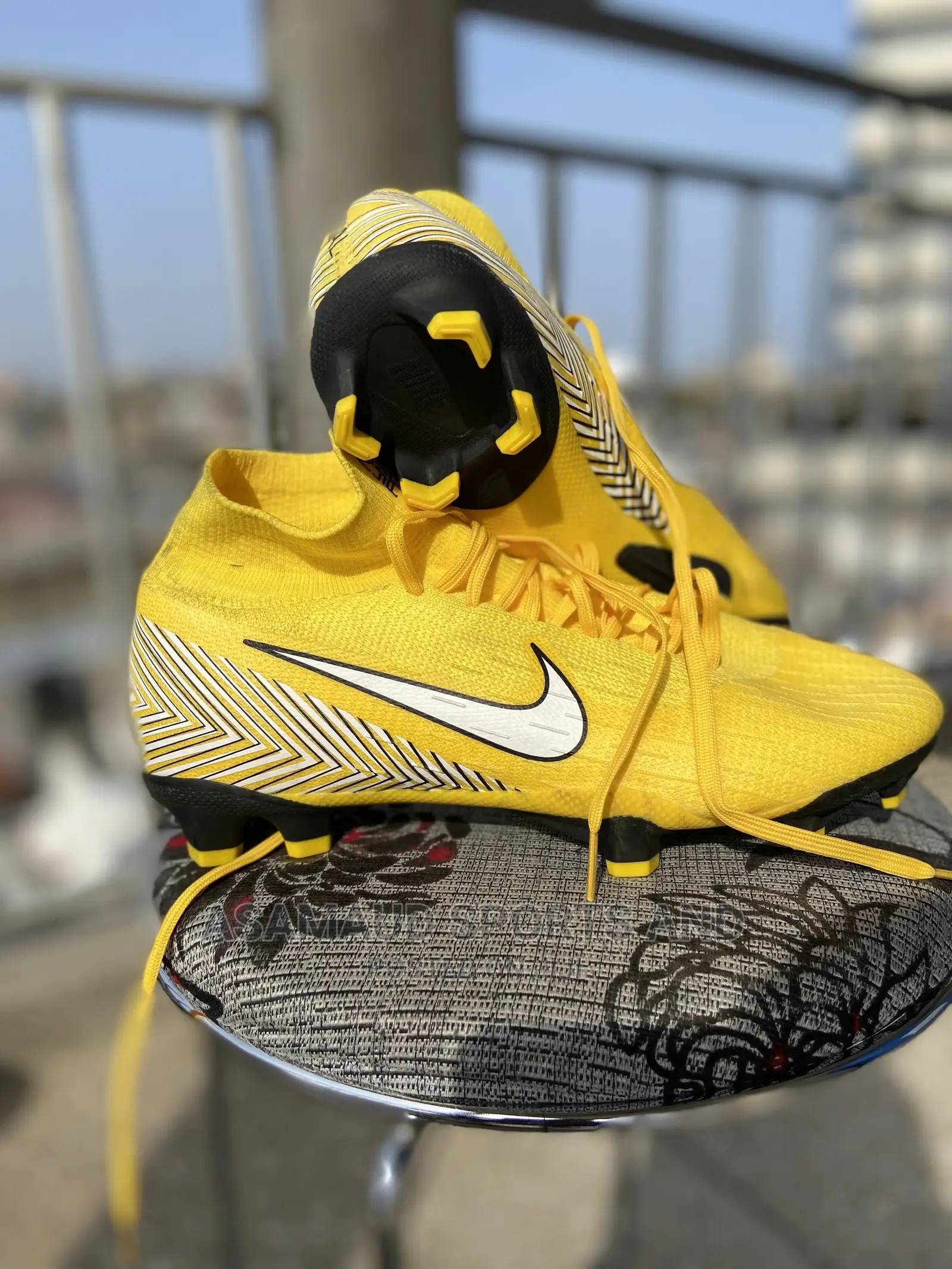 Football Boot for Boys and Girls at Cool Price