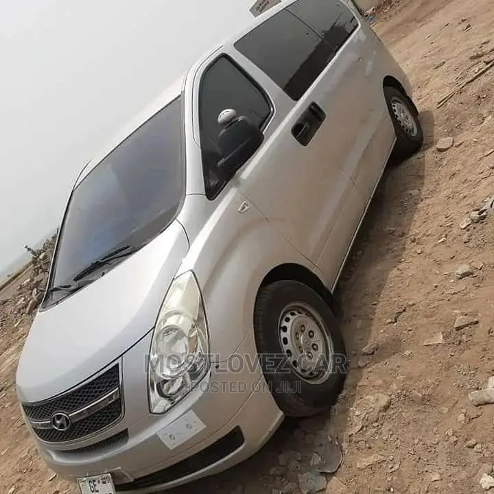 Car Rental Rent a Landcruisers V8 for Weddings and Airport