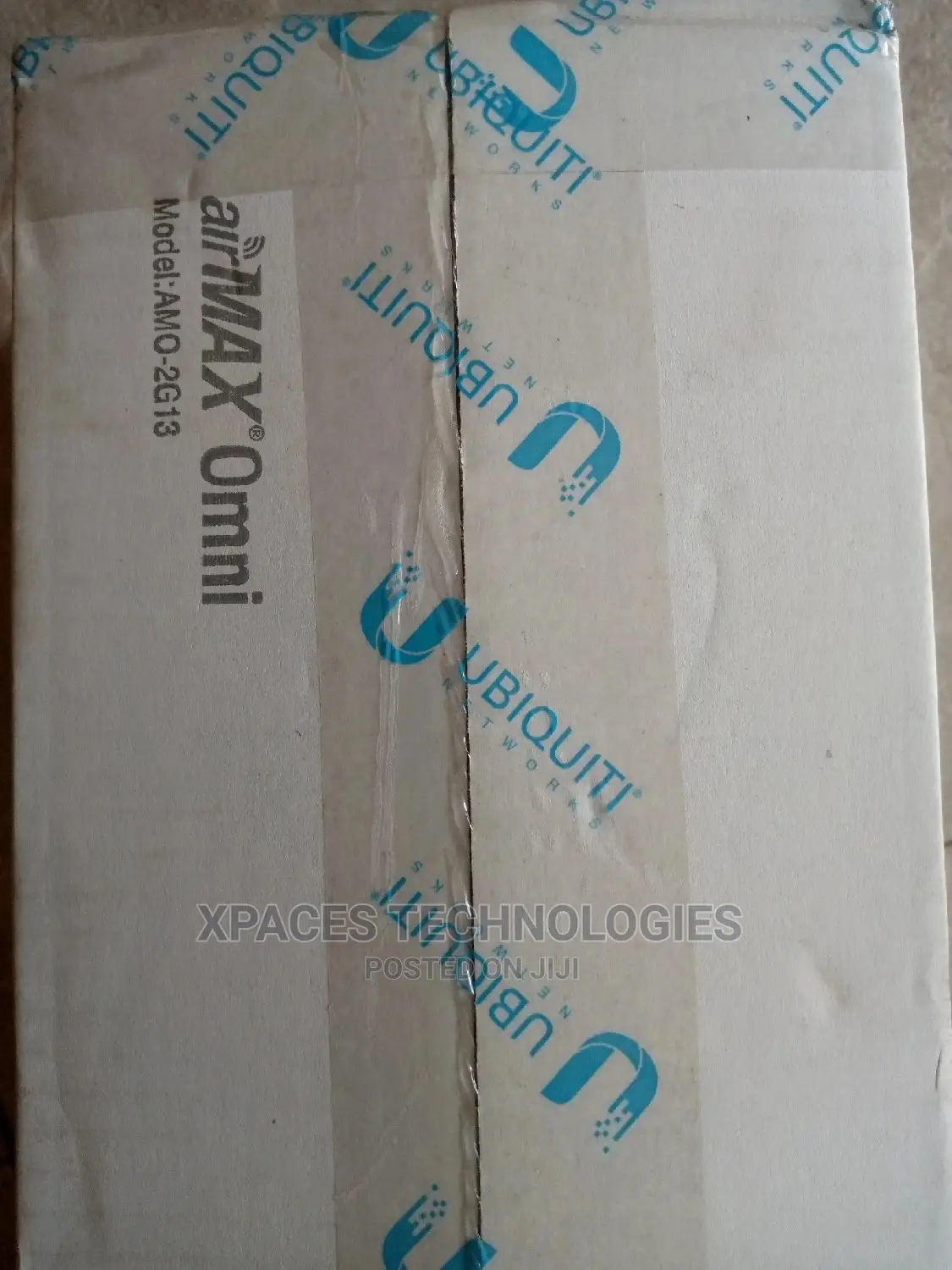 Ubiquiti AMO-2G13 | 2.4 Ghz, Airmax Omni Antenna, 13dbi