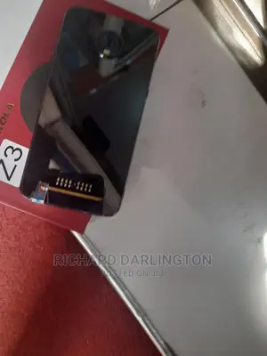 New Motorola Moto Z3 64 GB