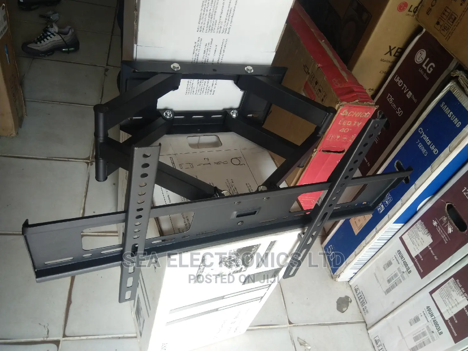 Brand New Asjustable Tv Mount 32-70