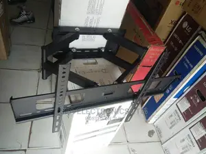 Brand New Asjustable Tv Mount 32-70