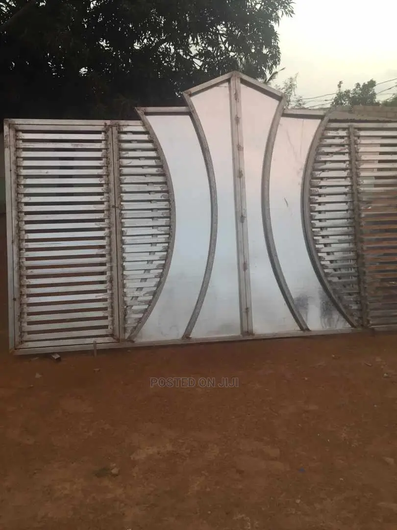 Metal 14 Feet×7 Ft Push/Sliding Gates