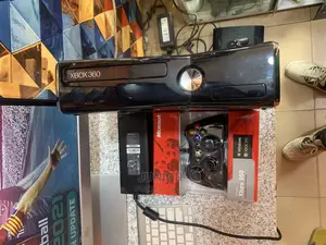 Xbox360 Slim Loaded With Free Games