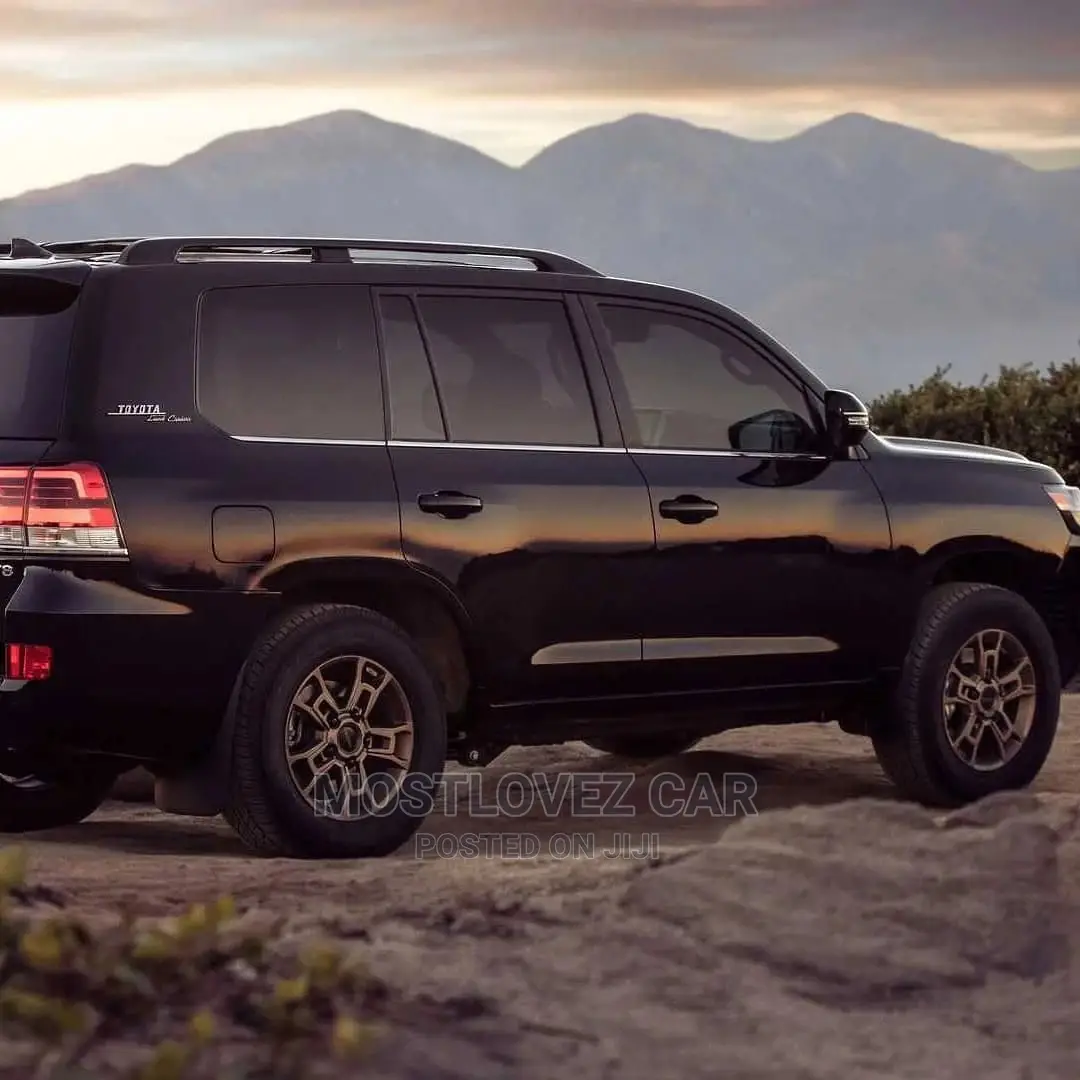 Car Rentals Toyota Land-Cruisers Prado for Rent in Accra