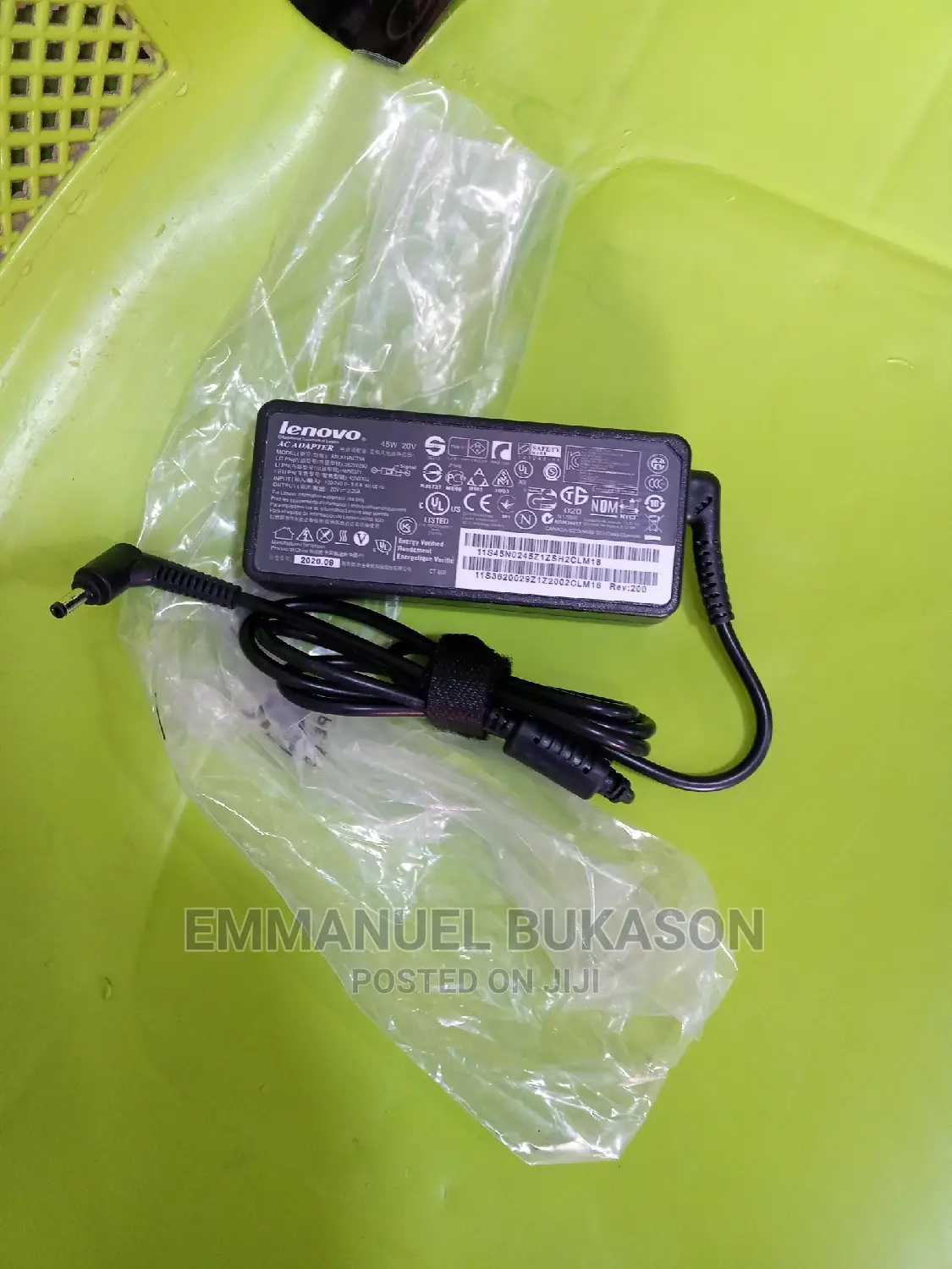 Lenovo Small Pin Charger