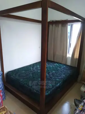 High Beam Flat King Size Bed