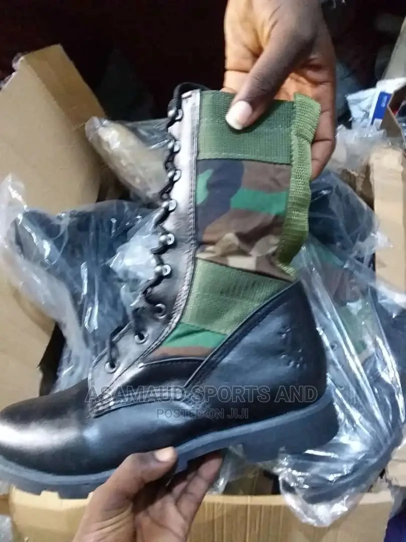 Original Army Strong Safty Shoes at Cool Price
