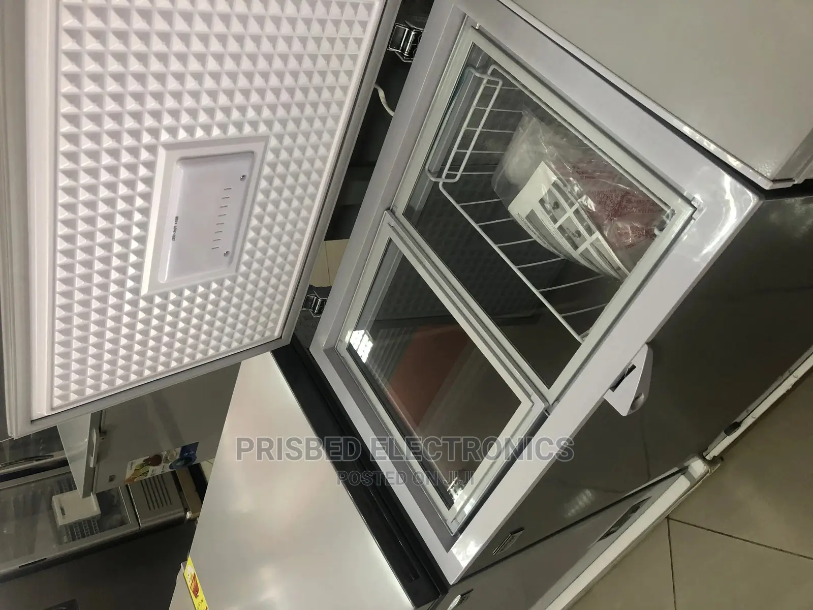 Mitsui Chest Freezer 145litres With Glass on Top
