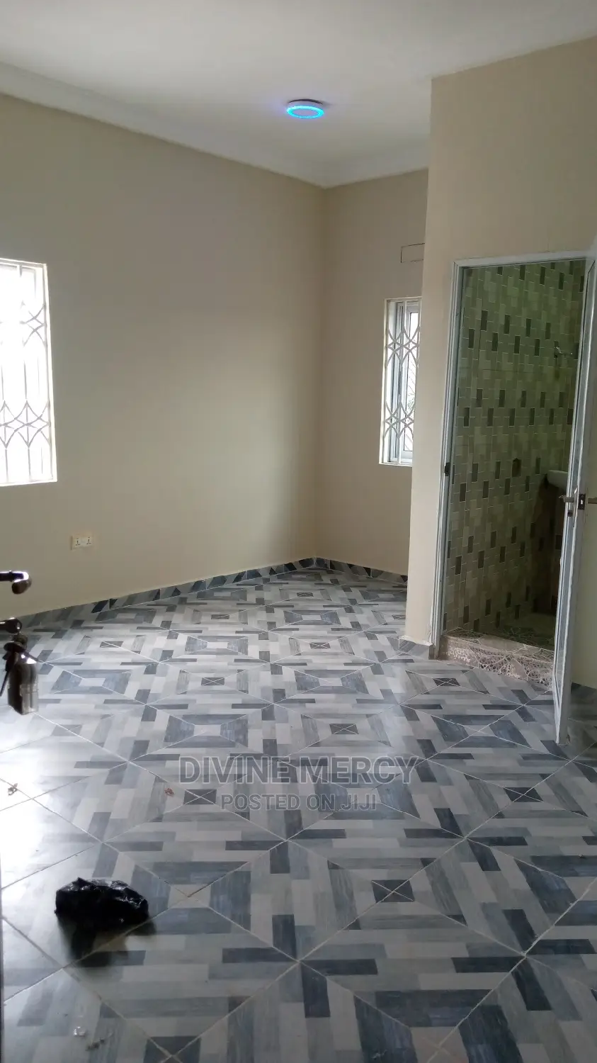 1bdrm Apartment in Divine Mercy Agency, Awutu Senya East Municipal