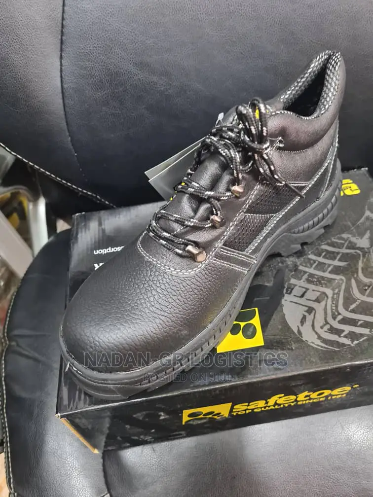 Safety Boot (Satetoe)