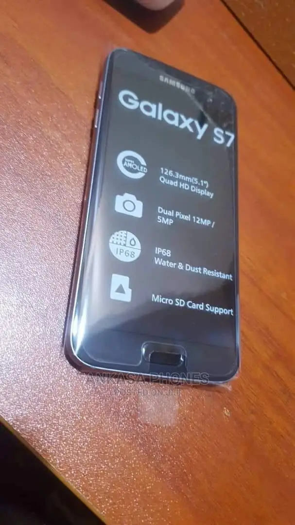 New Samsung Galaxy S7 32 GB Black
