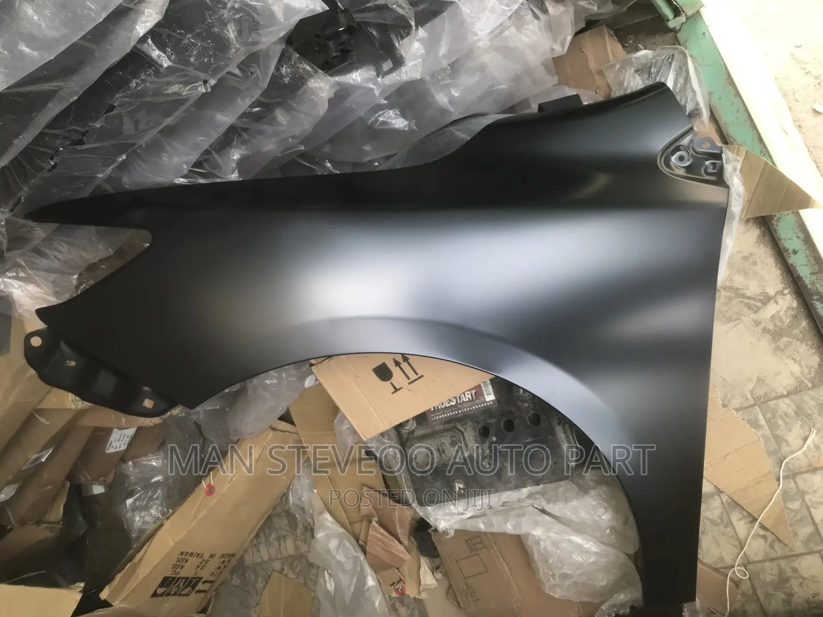 Toyota Corolla Fenders 2009-Pair (Taiwan)