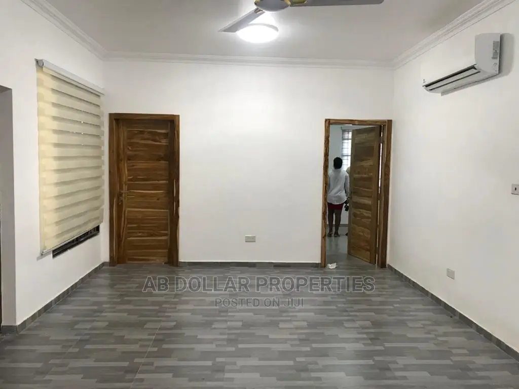 Furnished 2bdrm House in Baatsona Total for rent