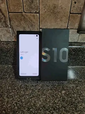 New Samsung Galaxy S10 128 GB Blue