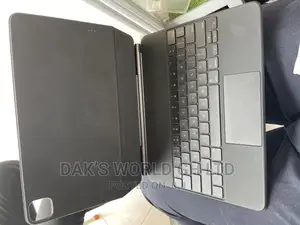 A Week Used Magic Keyboard for 2018 and 2020 iPad Pro 12.9”