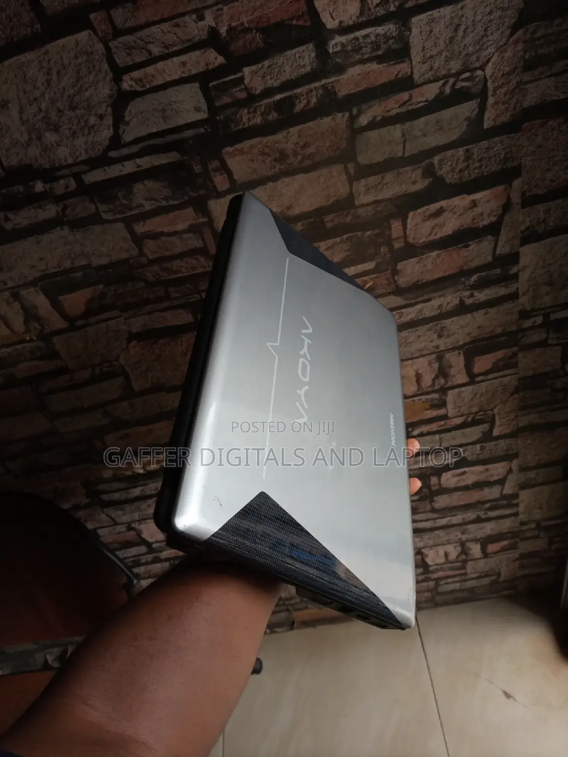 New Laptop Medion Akoya S3409 4GB Intel Core I3 HDD 350GB