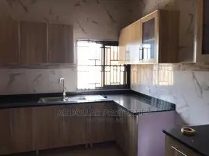 Furnished 3bdrm Block of Flats in Baatsona Total for rent