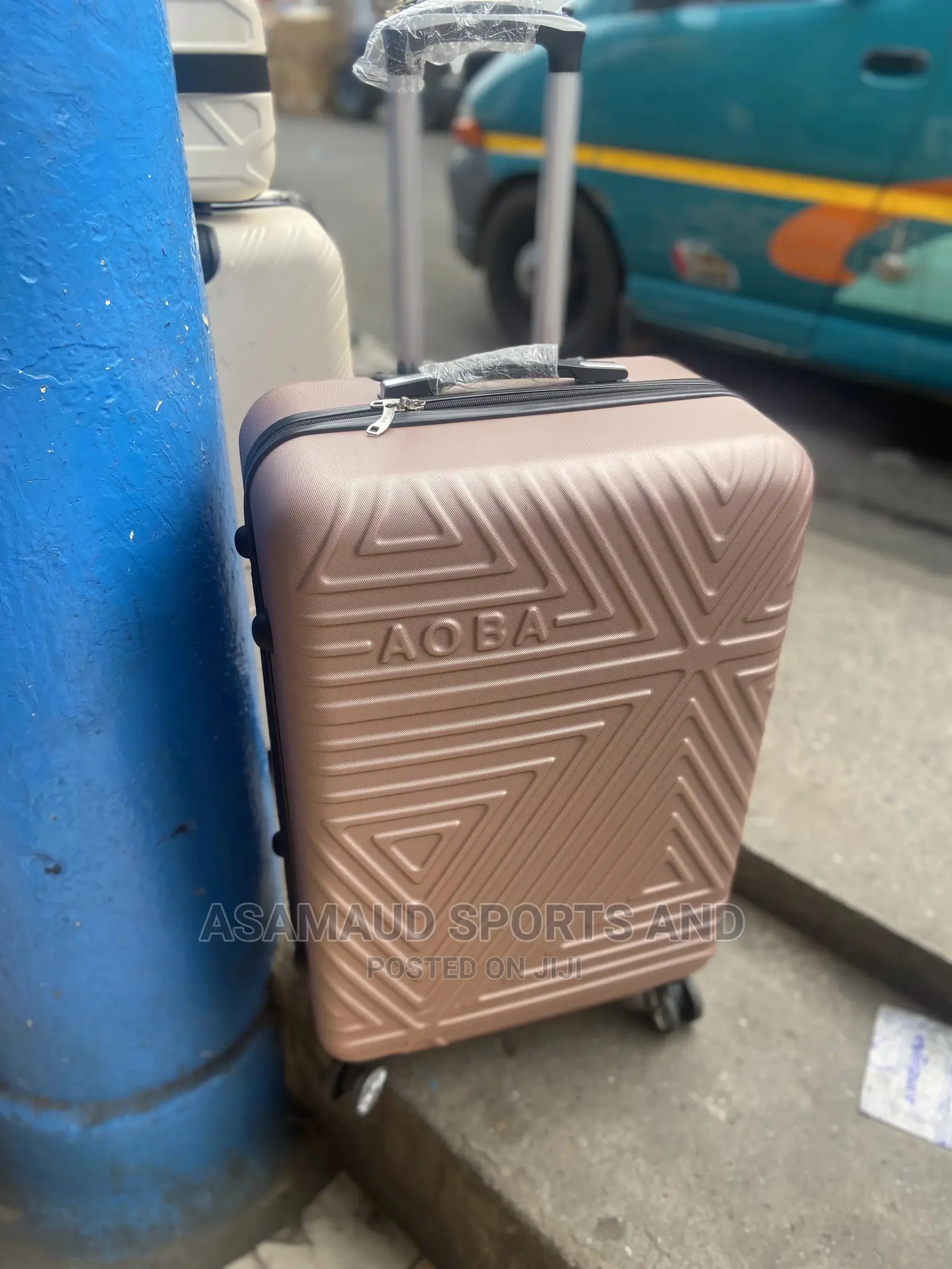 Original Set of Traveling Suite Case at Cool Price