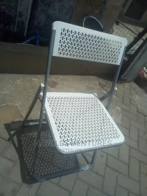 White Foldable Basket Chair