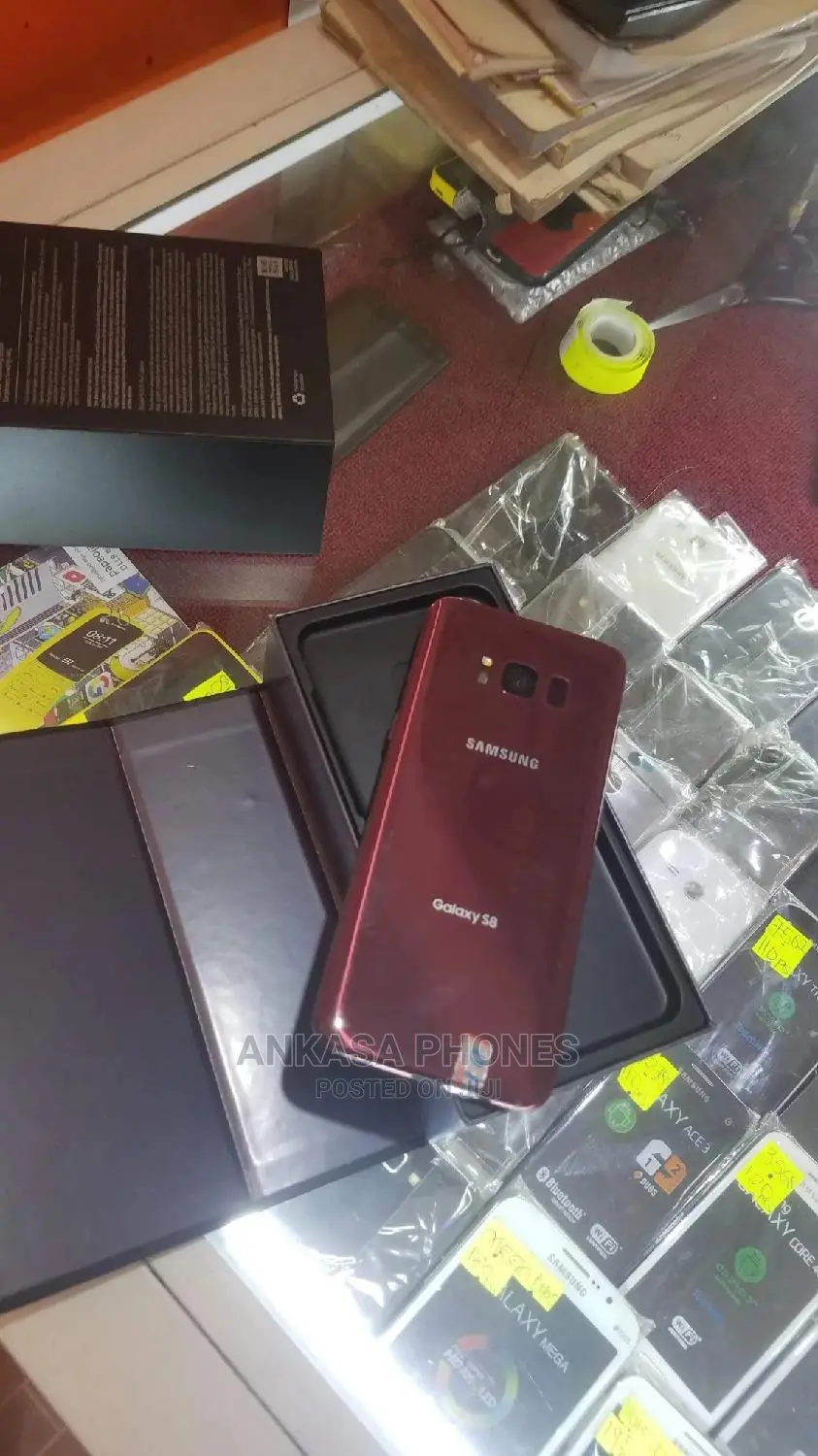 New Samsung Galaxy S8 64 GB Red
