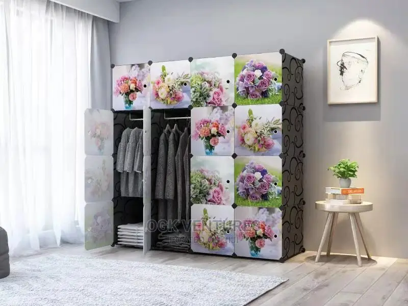 16 Cubes Plastic Wardrobe
