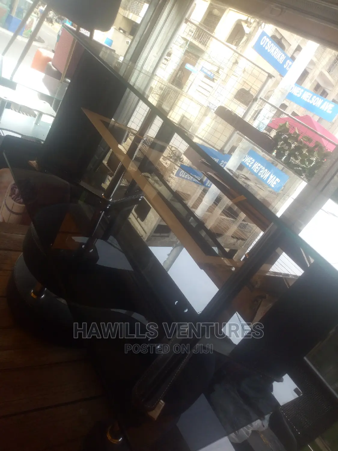 Design Glass Table