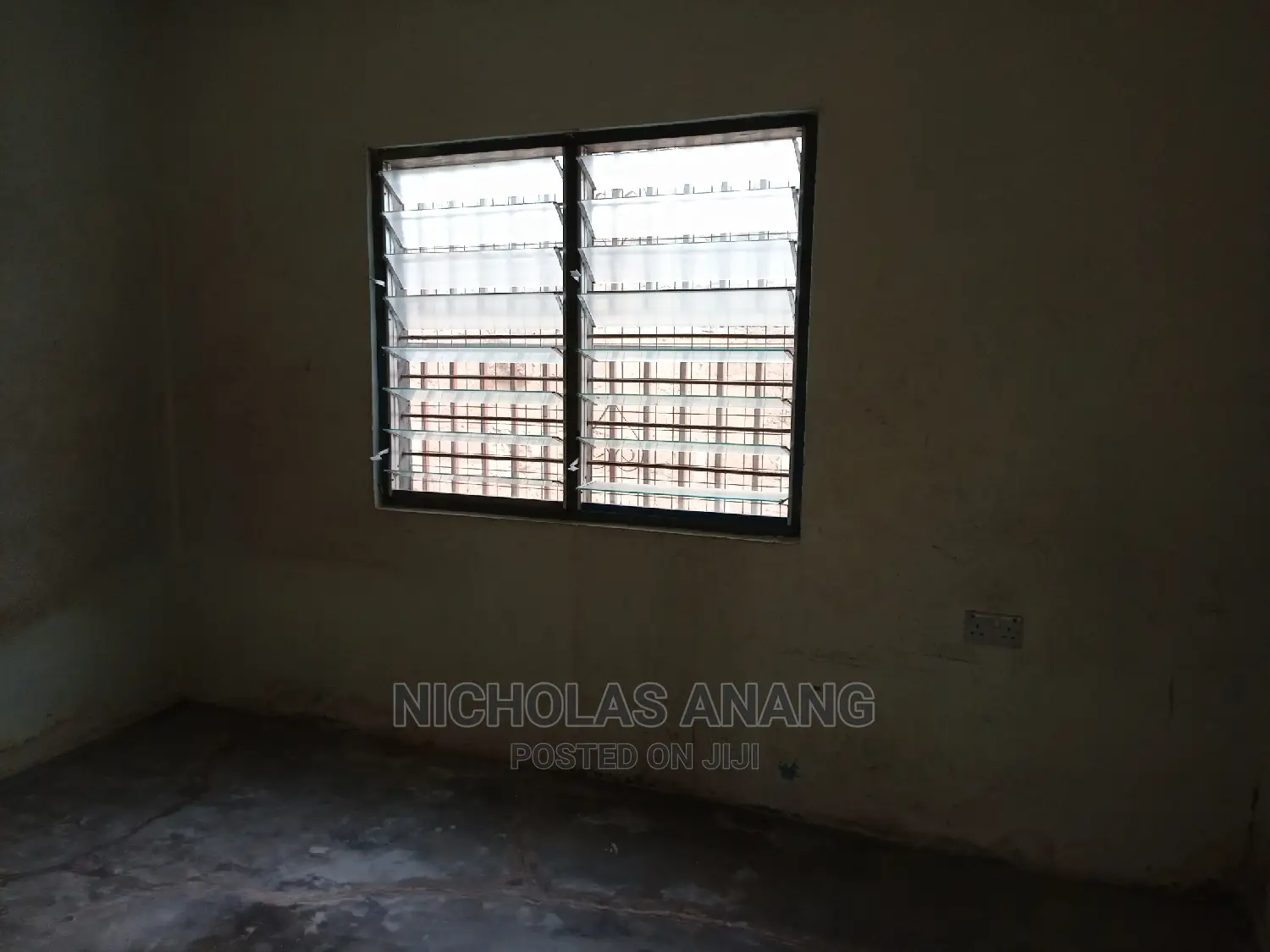 1bdrm House in New Town for rent