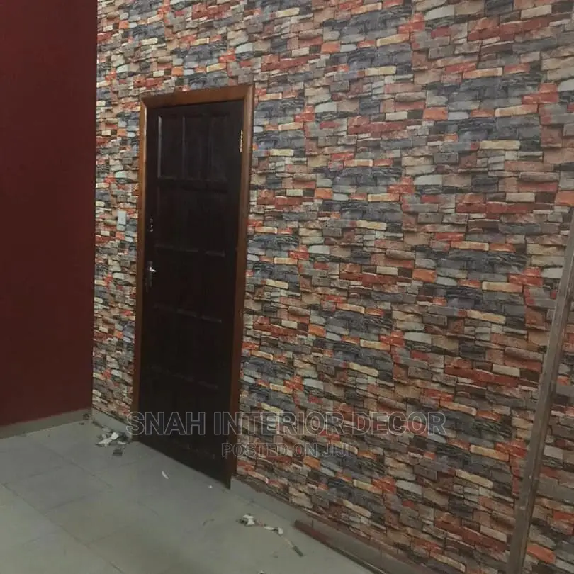 Wallpaper Installation (Fixing)