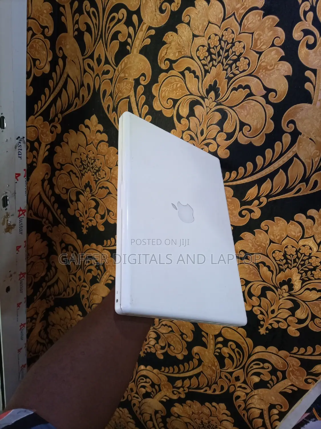New Laptop Apple MacBook 3GB Intel Core 2 Duo HDD 128GB
