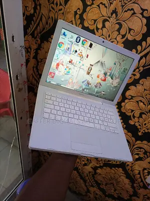 New Laptop Apple MacBook 3GB Intel Core 2 Duo HDD 128GB