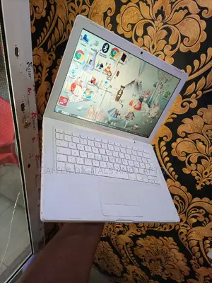 New Laptop Apple MacBook 3GB Intel Core 2 Duo HDD 128GB