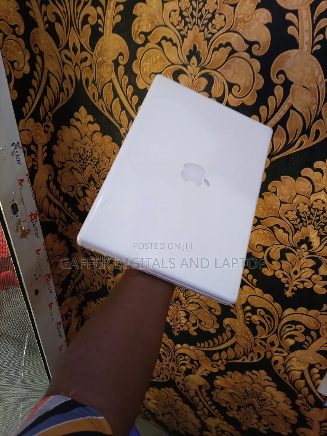 New Laptop Apple MacBook 3GB Intel Core 2 Duo HDD 128GB