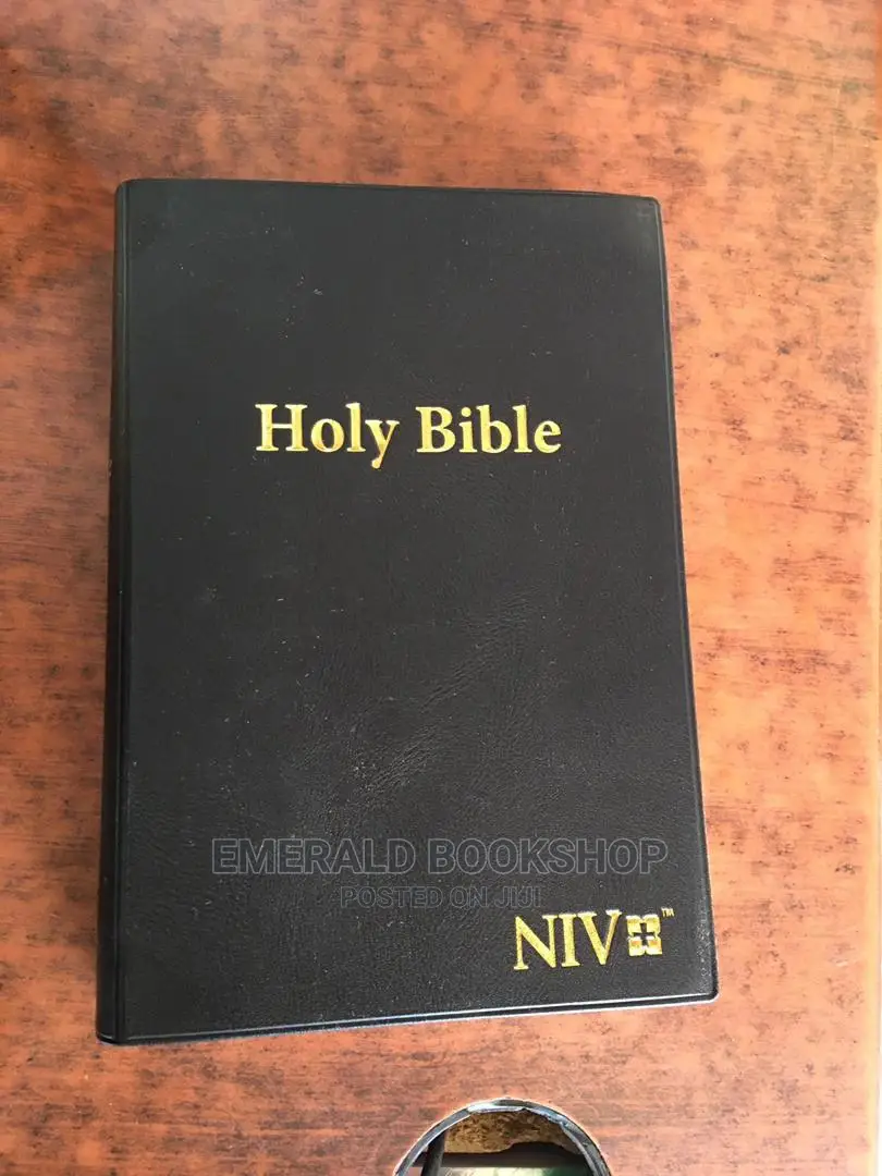 Holy Bible NIV Black Medium