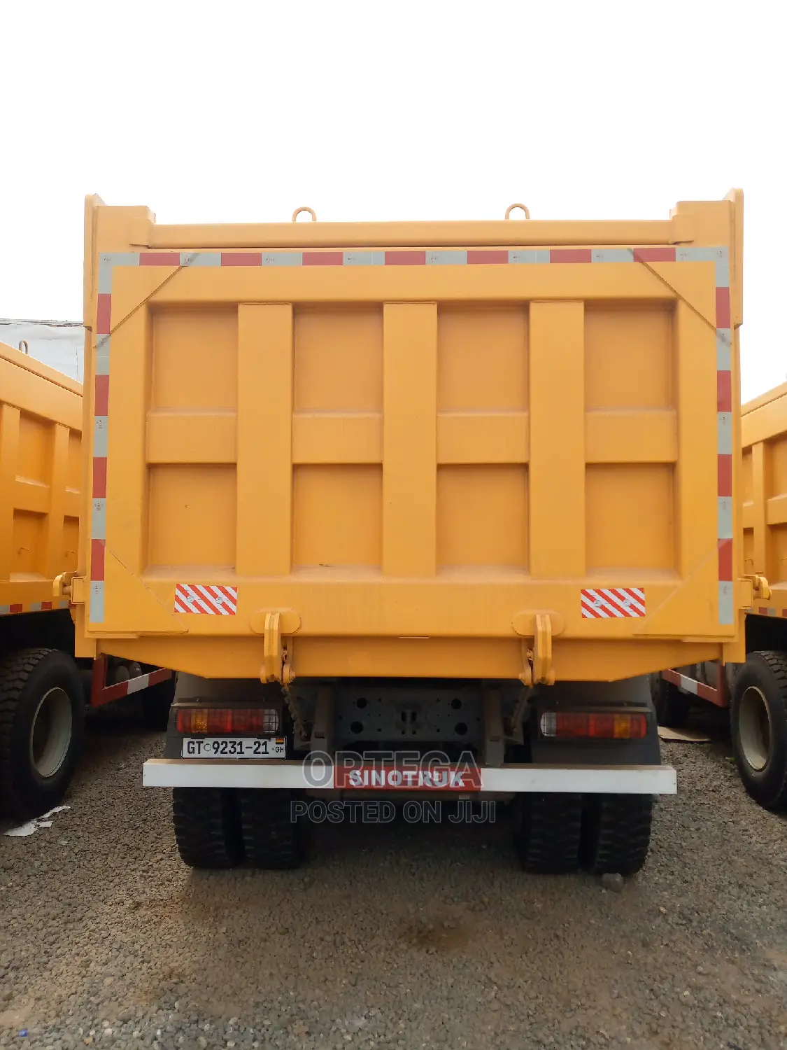 New 12 Wheeler Howo Sinotruks for Sale